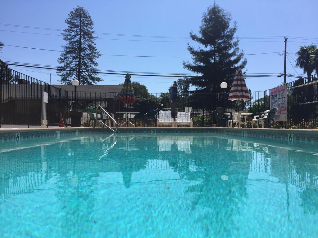 Paradise Inn 外观 照片